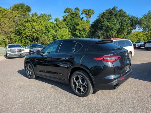 Used 2023 Alfa Romeo Stelvio Sprint RWD image 3