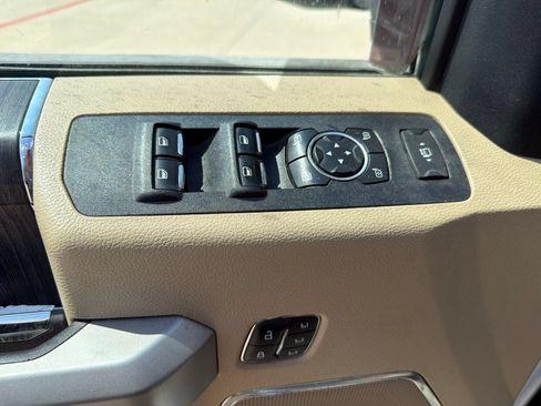 Used 2020 Ford F450 Lariat w/ Lariat Ultimate Package AWD/4WD image 9