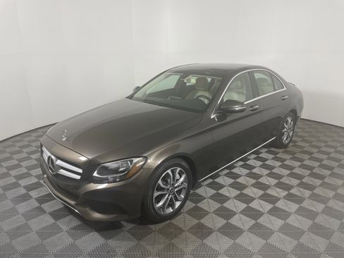 Used 2018 Mercedes-Benz C 300 Sedan image 9