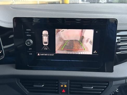 New 2025 Volkswagen Jetta Sport image 33