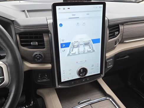 Used 2024 Ford Expedition Max Limited w/ Excursion Package image 28