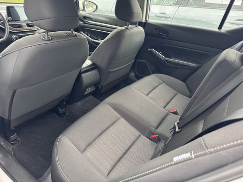Certified 2023 Nissan Altima 2.5 SV AWD/4WD image 4