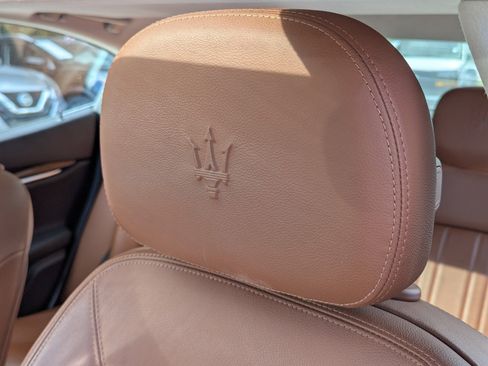 Used 2022 Maserati Ghibli Modena image 19