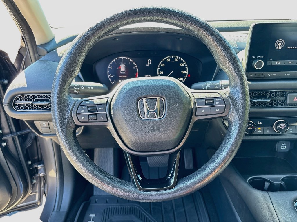 Used 2023 Honda HR-V LX image 11