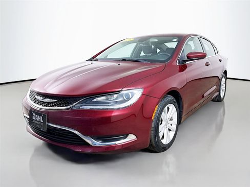 Used 2016 Chrysler 200 Limited w/ Convenience Group FWD image 4
