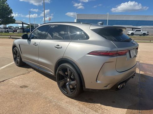 Used 2024 Jaguar F-PACE SVR AWD/4WD image 3