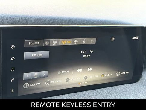 Certified 2025 Nissan Kicks SV FWD image 6