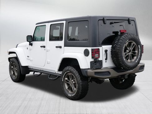 Used 2016 Jeep Wrangler Unlimited Sahara AWD/4WD image 5
