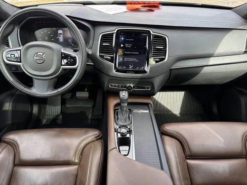 Used 2022 Volvo XC90 T6 Inscription w/ Lounge Package image 16