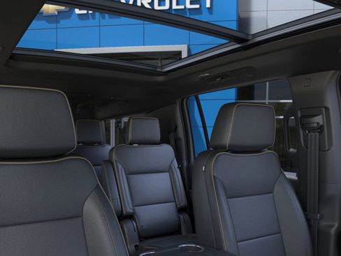 New 2026 Chevrolet Suburban Premier w/ Sun And Tow Package AWD/4WD image 26
