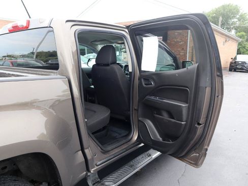 Used 2015 Chevrolet Colorado LT w/ LT Convenience Package AWD/4WD image 13