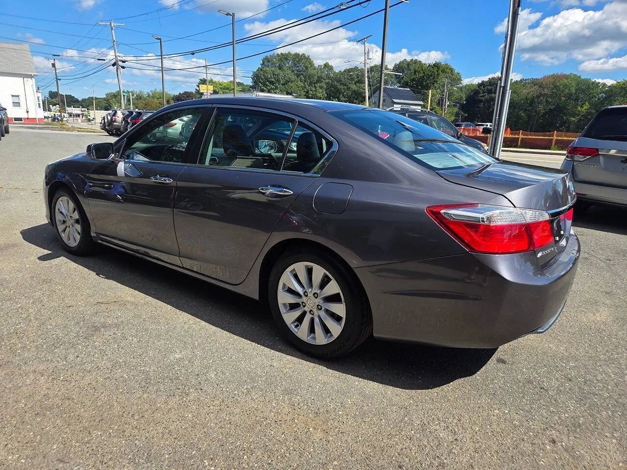 Used 2013 Honda Accord EX image 16