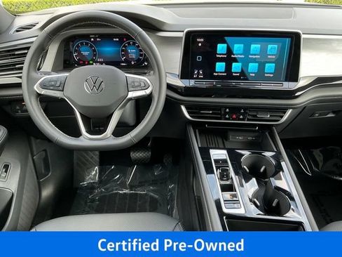 Used 2025 Volkswagen Atlas Cross Sport SE FWD image 12