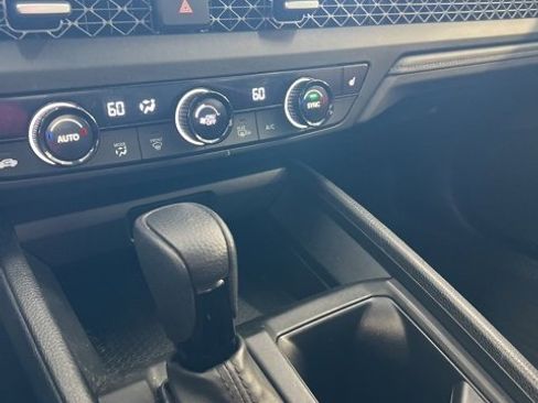 Used 2023 Honda Accord EX image 31