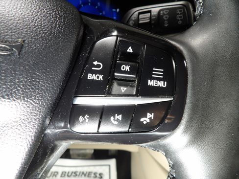 Used 2021 Ford Escape SEL w/ Technology Package AWD/4WD image 17