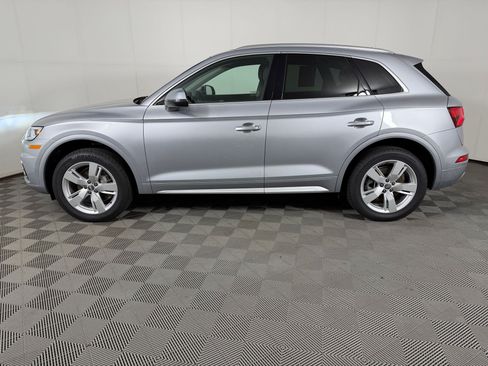 Used 2019 Audi Q5 2.0T Premium Plus w/ Premium Plus Package AWD/4WD image 2