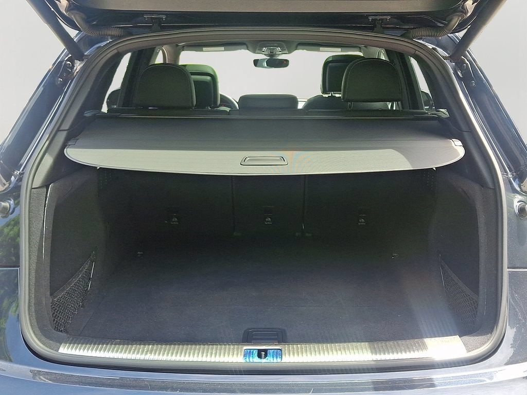 Used 2019 Audi SQ5 Premium Plus w/ Premium Plus Package AWD/4WD image 29