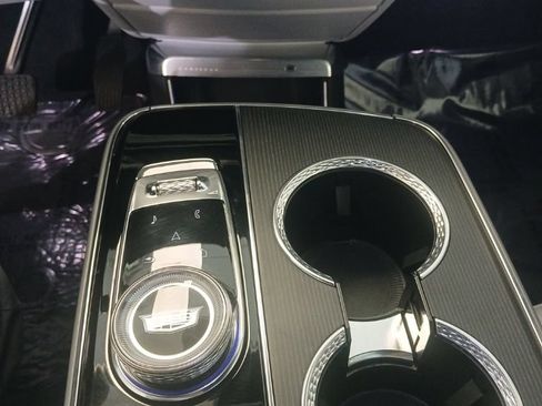 Certified 2024 Cadillac Lyriq Luxury AWD/4WD image 20