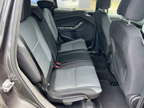 Used 2015 Ford Escape SE FWD image 15