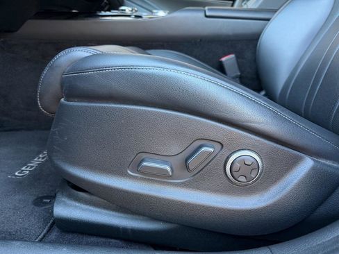 Used 2023 Genesis G80 2.5T image 15