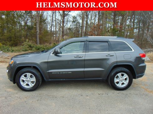 Certified 2017 Jeep Grand Cherokee Laredo w/ Quick Order Package 2BE image 1