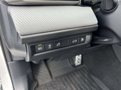 New 2026 Toyota Camry SE FWD image 17