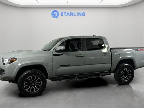 Used 2023 Toyota Tacoma TRD Sport w/ Advanced Technology Package AWD/4WD image 2