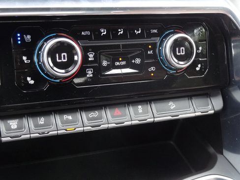 Used 2024 GMC Sierra 2500 Denali Ultimate w/ Max Trailering Package AWD/4WD image 46