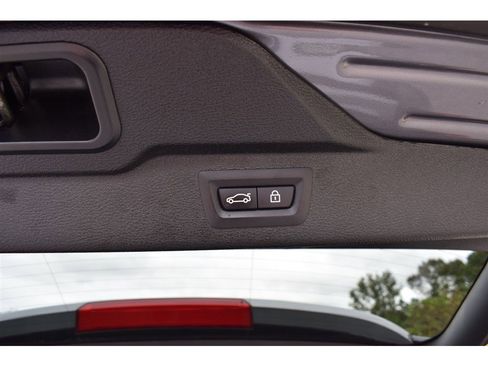 Used 2017 BMW X5 xDrive40e image 52