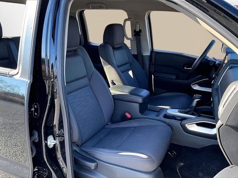 Used 2023 Nissan Frontier SV image 27