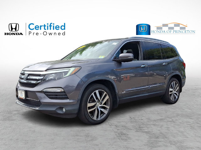 Used 2017 Honda Pilot Touring image 3