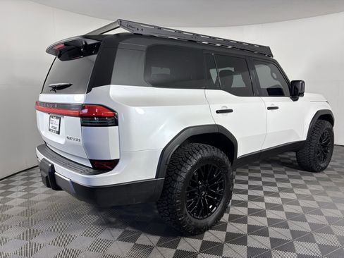 Used 2024 Lexus GX 550 image 7