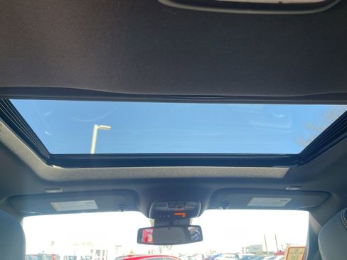 Certified 2025 Chevrolet Colorado ZR2 w/ Technology Package image 21