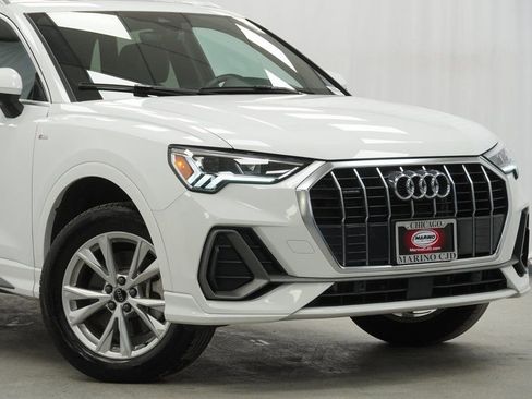 Used 2025 Audi Q3 2.0T Premium image 3