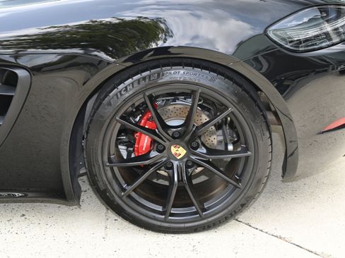 Used 2018 Porsche 718 Cayman GTS image 10