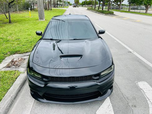 Used 2018 Dodge Charger R/T Scat Pack RWD image 8