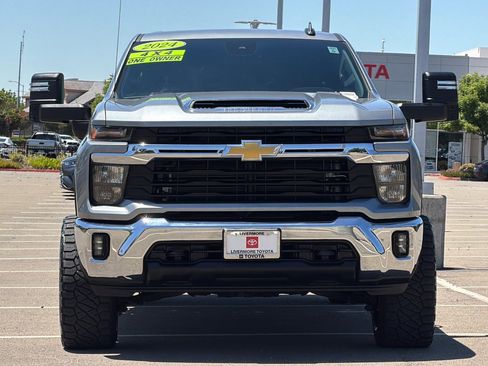 Used 2024 Chevrolet Silverado 2500 LT w/ Convenience Package AWD/4WD image 9