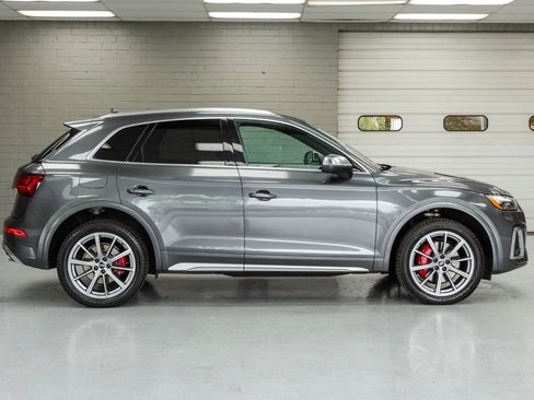 Used 2023 Audi SQ5 Premium Plus w/ Premium Plus Package image 3