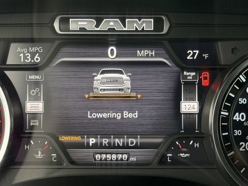 Used 2022 RAM 2500 Tradesman w/ Chrome Appearance Group image 23