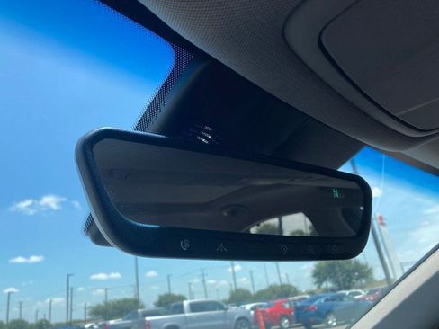 Used 2018 Genesis G80 3.8 w/ Option Group 02 RWD image 27