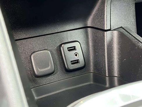 Used 2017 Chevrolet Volt Premier w/ Driver Confidence II Package FWD image 23