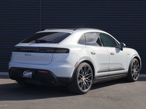 Certified 2025 Porsche Macan 4 Electric AWD/4WD image 10