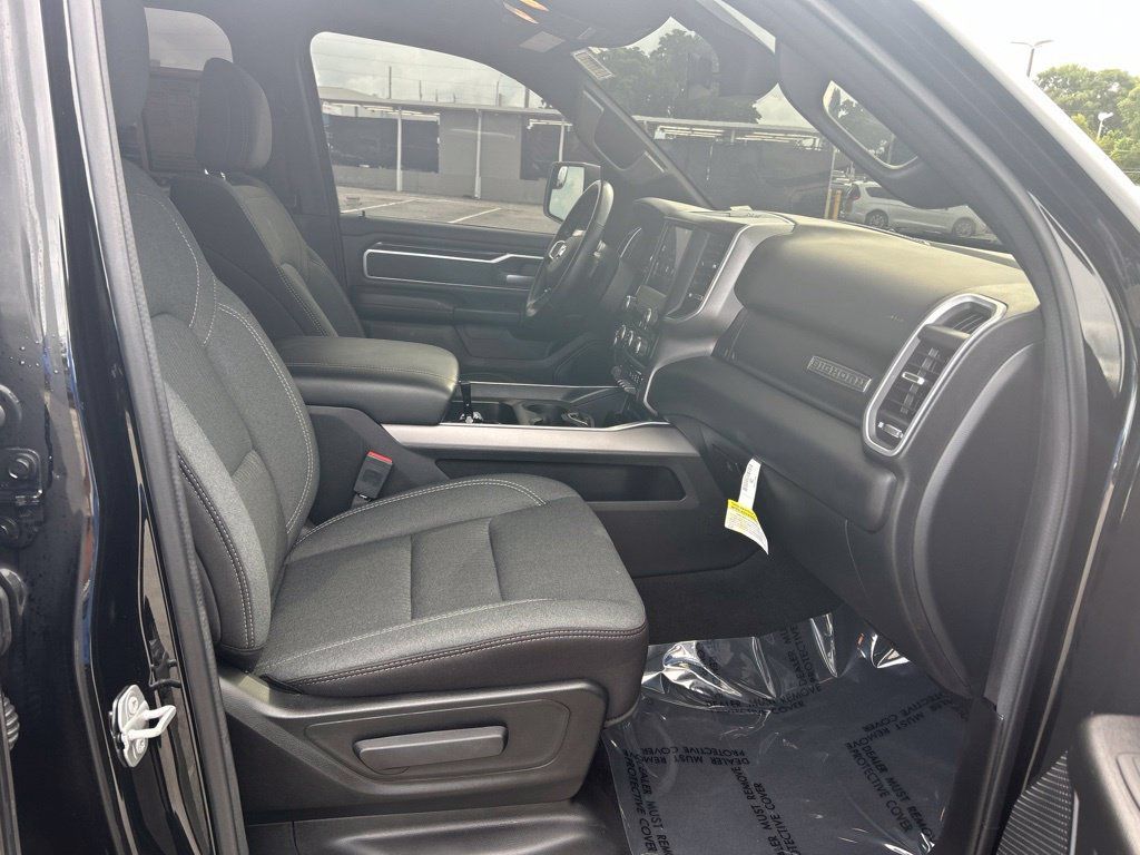 Used 2022 RAM 1500 Big Horn RWD image 23