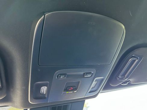 Used 2025 Toyota Camry SE image 29