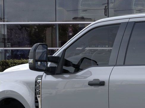 New 2026 Ford F250 XLT w/ FX4 Off-Road Package AWD/4WD image 20