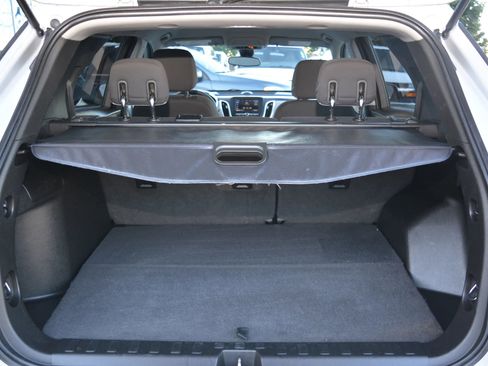 Used 2020 Chevrolet Equinox LT image 12