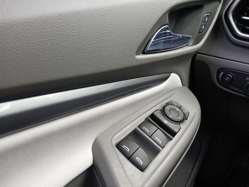 Used 2022 Chevrolet Bolt EUV Premier w/ Launch Edition image 21