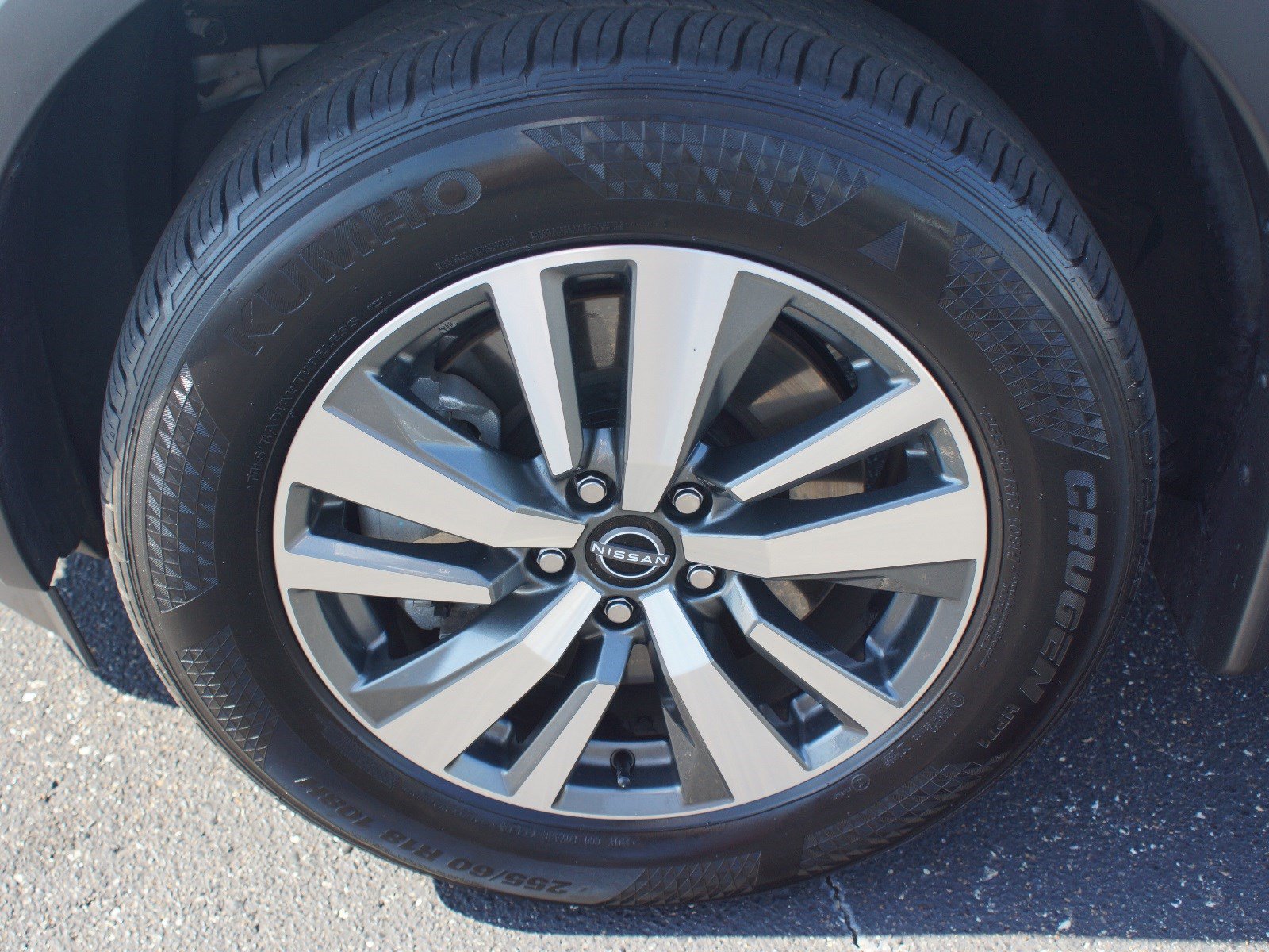 Used 2025 Nissan Pathfinder SL FWD image 26