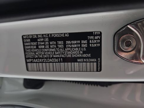 Used 2020 Porsche Cayenne AWD/4WD image 32