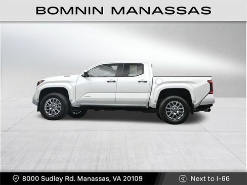 Used 2026 Toyota Tacoma Limited AWD/4WD image 34